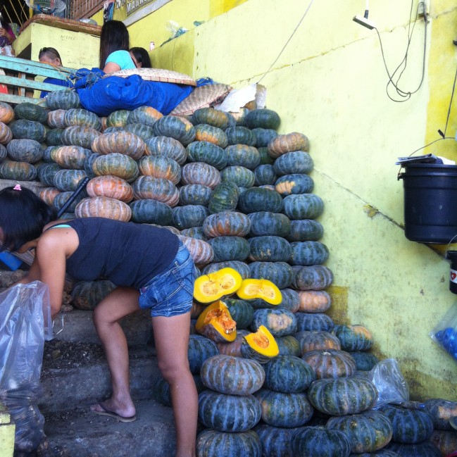 Squashes as low as 10 pesos per kilo.