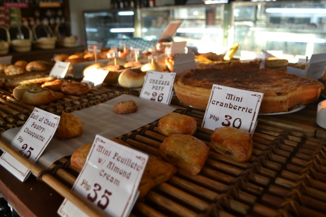 A set of bread.