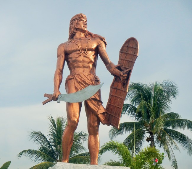 Monument of Rajah Lapu-lapu with his “Kampilan” sword and shield