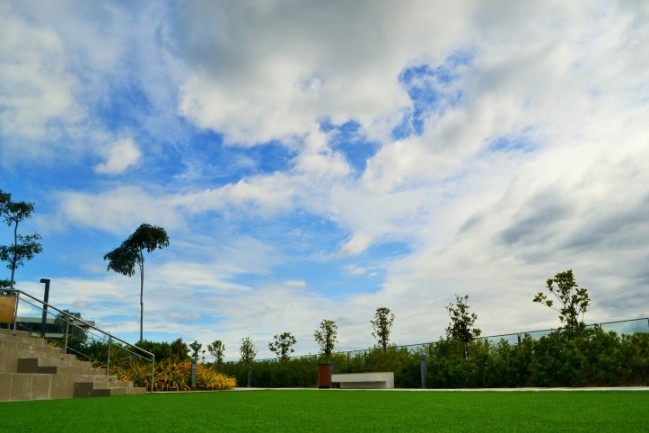 Just an awesome glimpse of Sky Park (Remember, it’s not yet finished!)